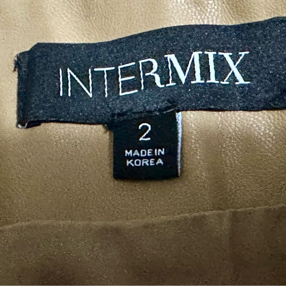 076 INTERMIX | EUC Joanna Belted Vegan Tan Leather Midi Skirt (Size 2) - Picture 8 of 11
